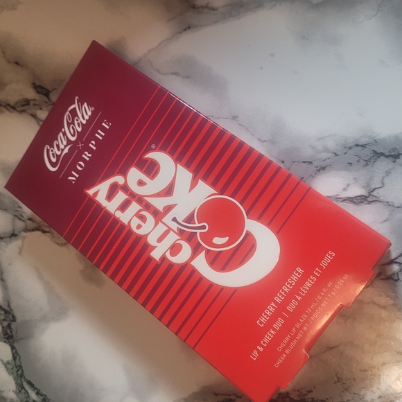 COCA-COLA X MORPHE CHERRY REFRESHER LIP & CHEEK DUO bnib - Picture 4 of 12
